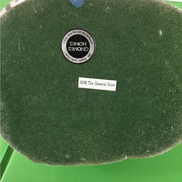 2 GNOMES HOMES Vintage ceramic. 2 Bundled together - Picture 13 of 14